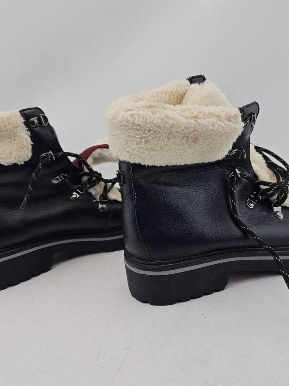 Tommy Hilfiger Mens 9.5 Winter Boots Black Faux Fur
